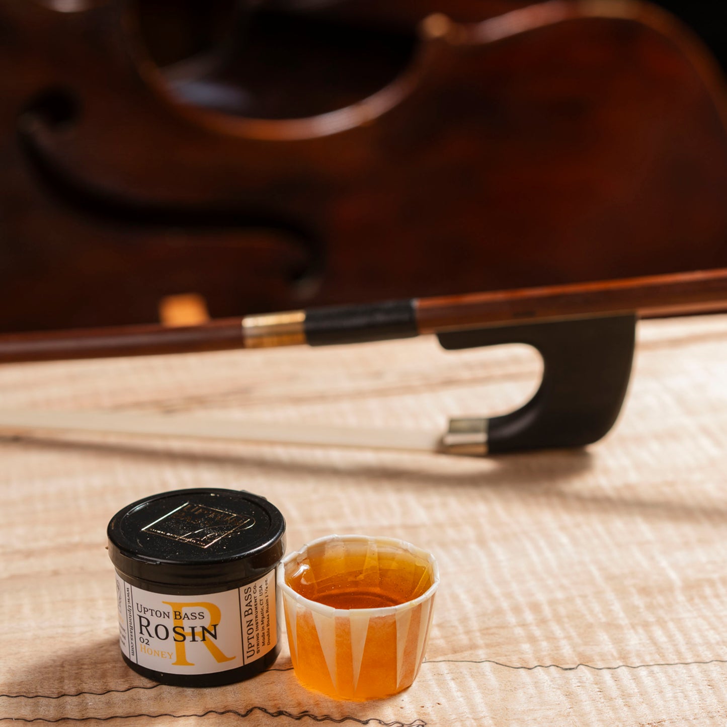 Upton Bass Rosin - 02 Honey